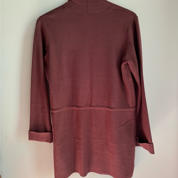 🌺Long Calligraphie Burgundy Sweater NWOT Large With Pockets - Picture 2 of 6